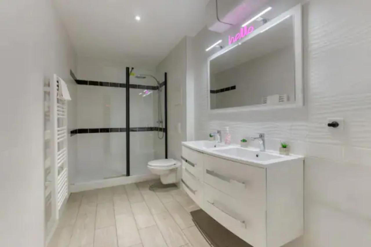 Suite Marilyn Monroe & Spa - 4P - Proche Disney Montry Exterior foto