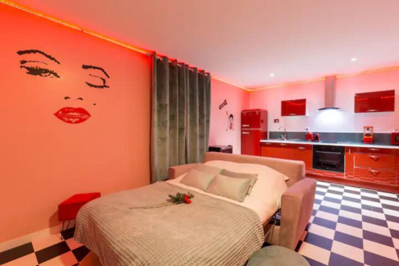 Suite Marilyn Monroe & Spa - 4P - Proche Disney Montry Exterior foto